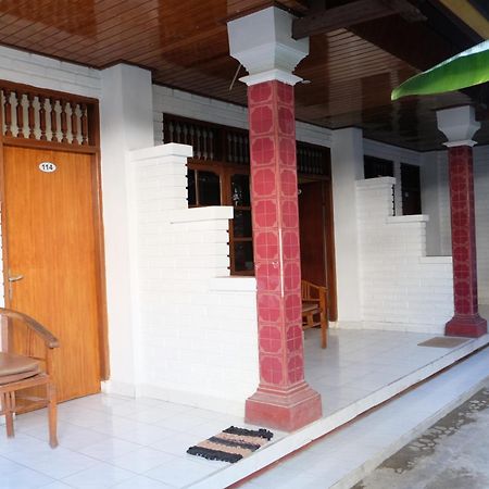 Отель Palm Garden Kuta Кута Экстерьер фото