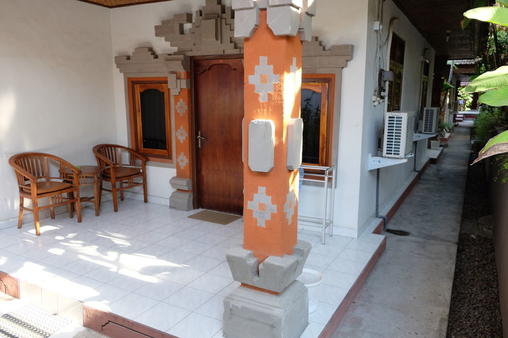 Отель Palm Garden Kuta Кута Экстерьер фото