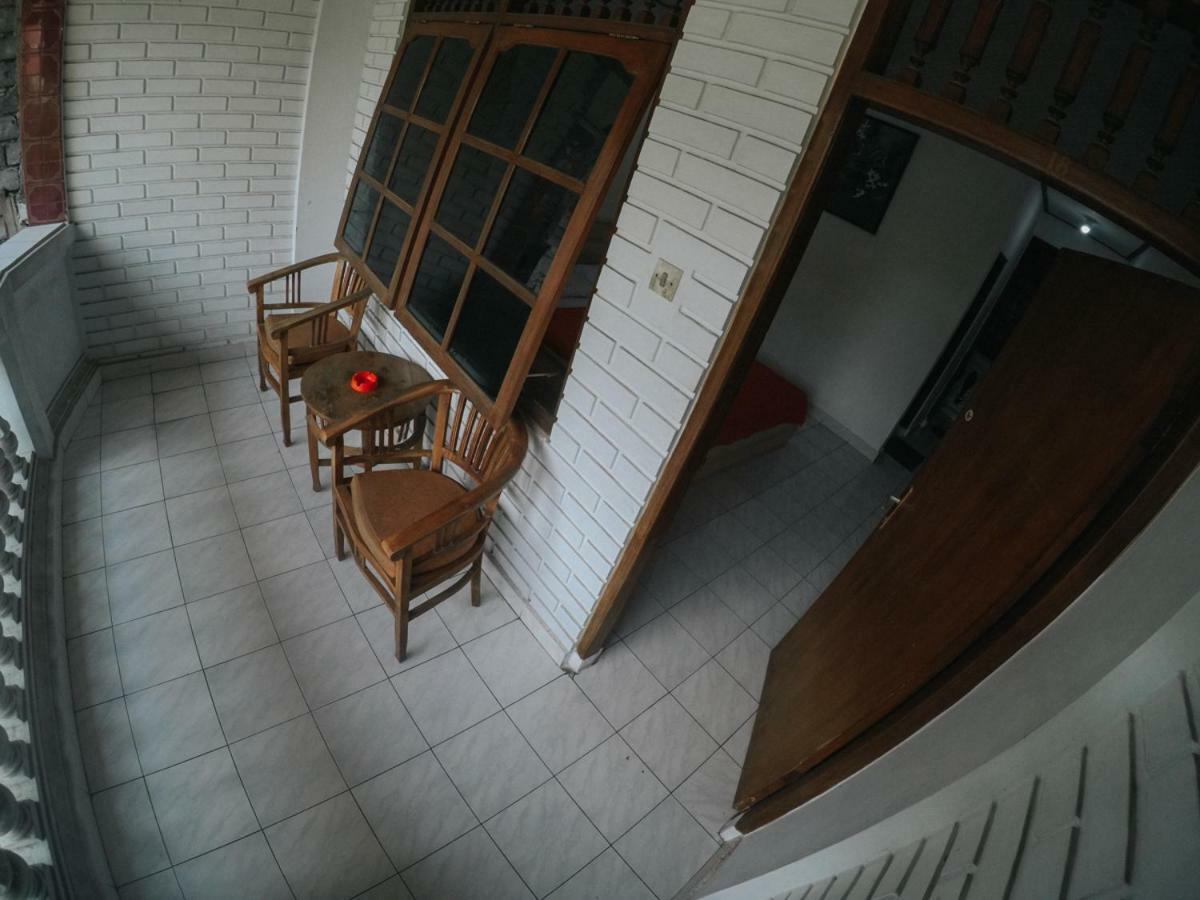 Отель Palm Garden Kuta Кута Экстерьер фото